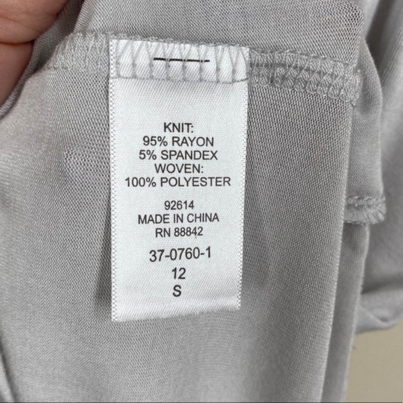 Roaman's Light Grey Tie Neck Blouson Sleeve Blouse (12) - Picture 9 of 11